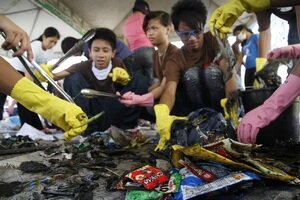 https://balitapinoy.net/images/110917_greenpeace_coastal-clean-up_laguna_30-2_300.jpg