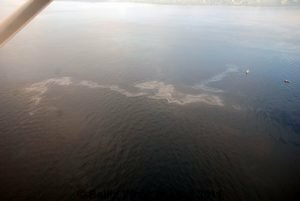 https://balitapinoy.net/images/aerial_picture_of_oil_slick_in_maasim,_sarangani_1.jpg