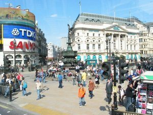 https://balitapinoy.net/images/piccadilly-circus-2004.jpg